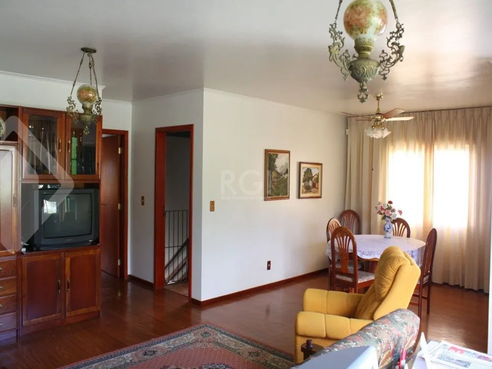 Casa, 5 quartos, 246 m² - Foto 3