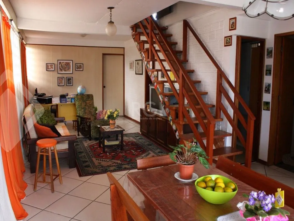 Casa, 5 quartos, 246 m² - Foto 2