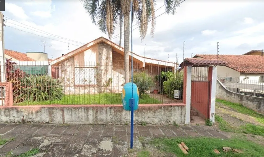 Casa, 3 quartos, 214 m² - Foto 1