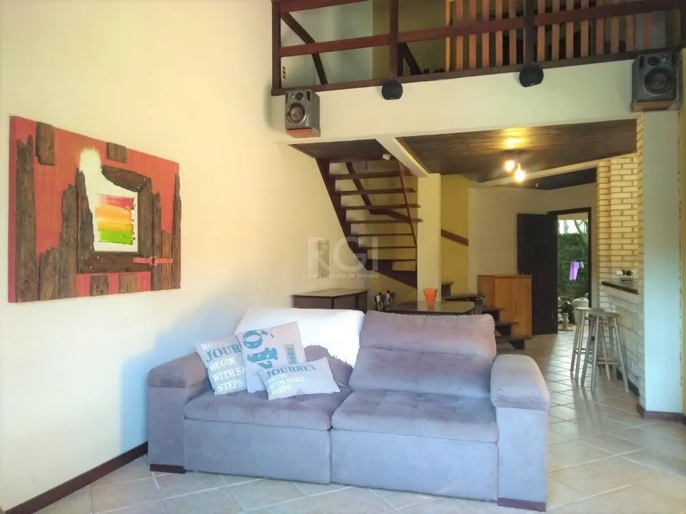 Casa, 3 quartos, 219 m² - Foto 2