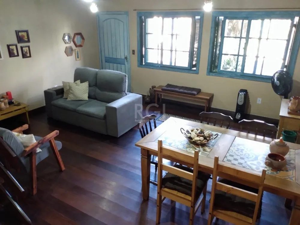 Casa, 3 quartos, 210 m² - Foto 2