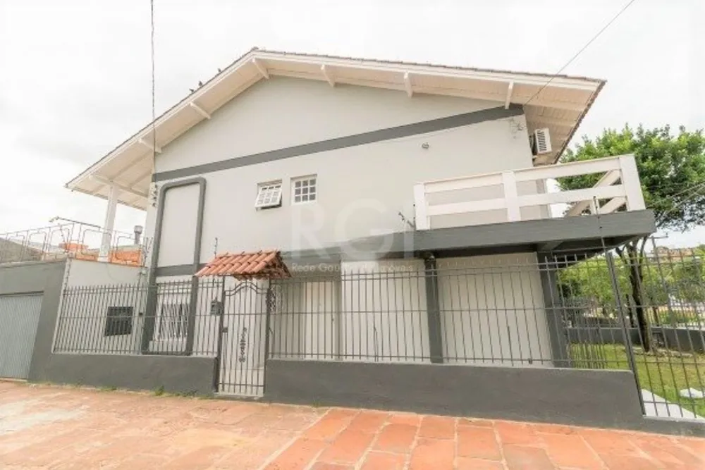 Casa, 4 quartos, 238 m² - Foto 1