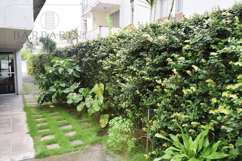 Apartamento à venda com 2 quartos, 78m² - Foto 3