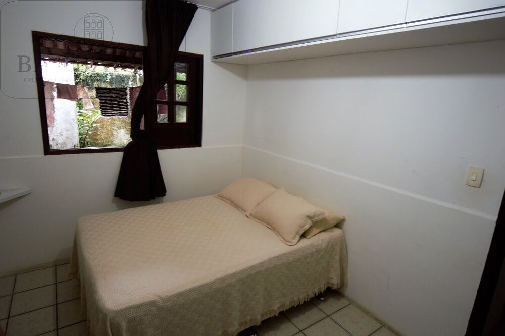 Casa à venda com 4 quartos, 280m² - Foto 2