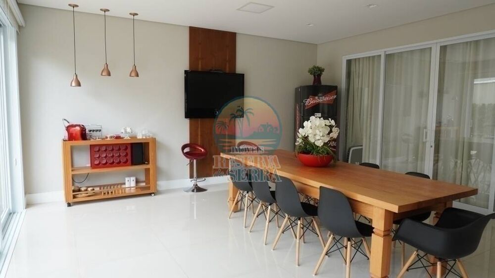 Casa de Condomínio à venda com 3 quartos, 353m² - Foto 3
