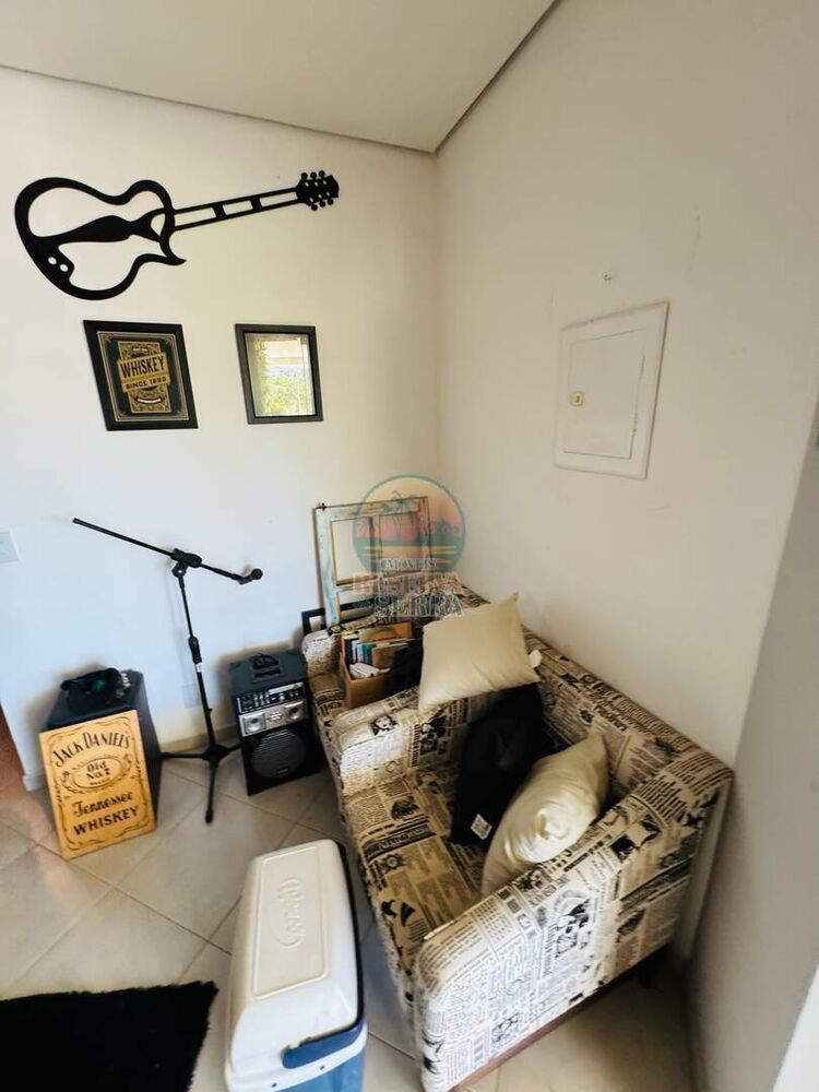 Casa de Condomínio à venda com 3 quartos, 197m² - Foto 4