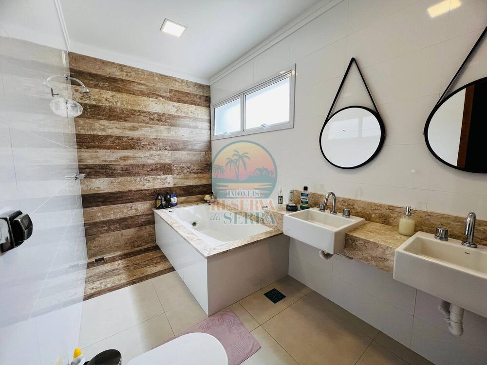 Casa de Condomínio à venda e aluguel com 4 quartos, 245m² - Foto 3