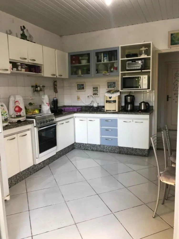 Casa, 3 quartos, 228 m² - Foto 4