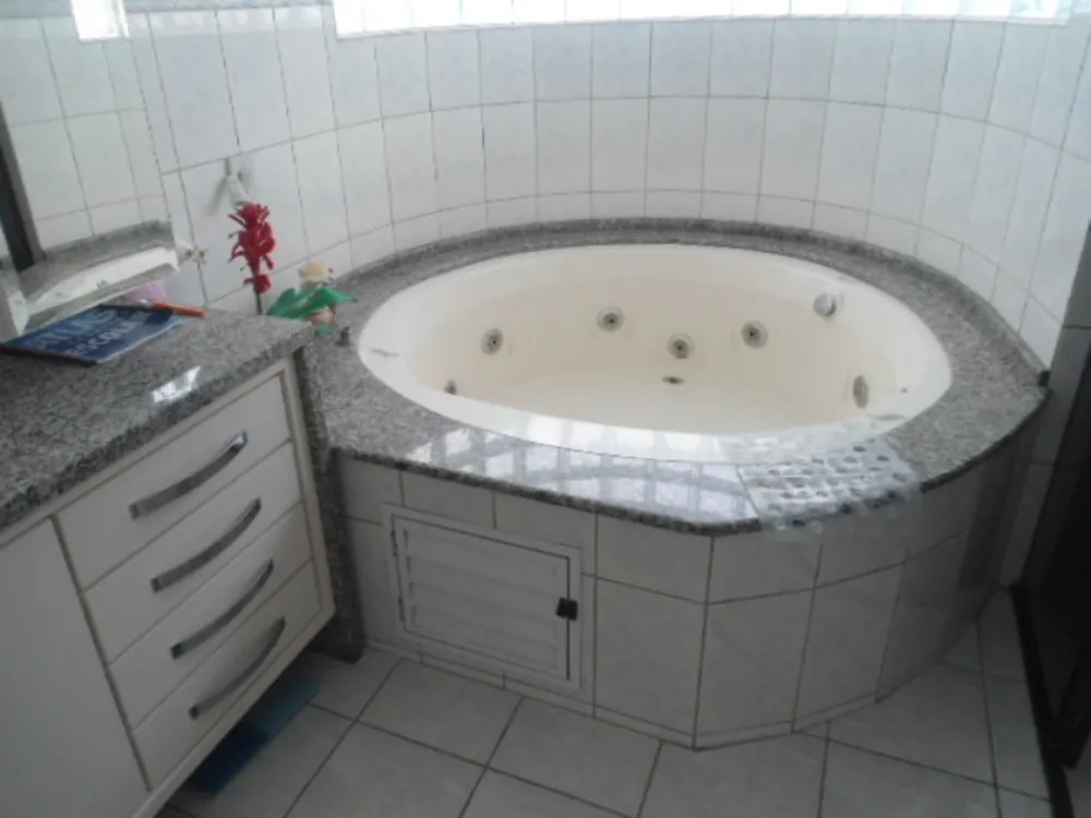 Casa, 3 quartos, 270 m² - Foto 4