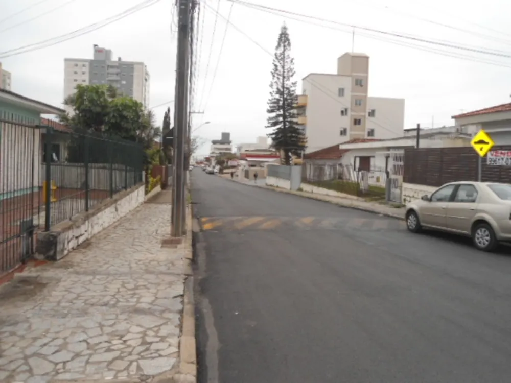 Casa, 3 quartos, 200 m² - Foto 1