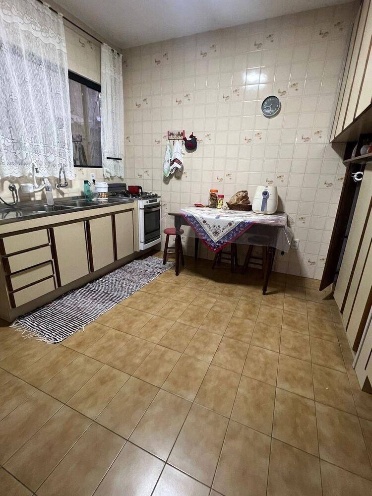 Casa, 4 quartos, 240 m² - Foto 7