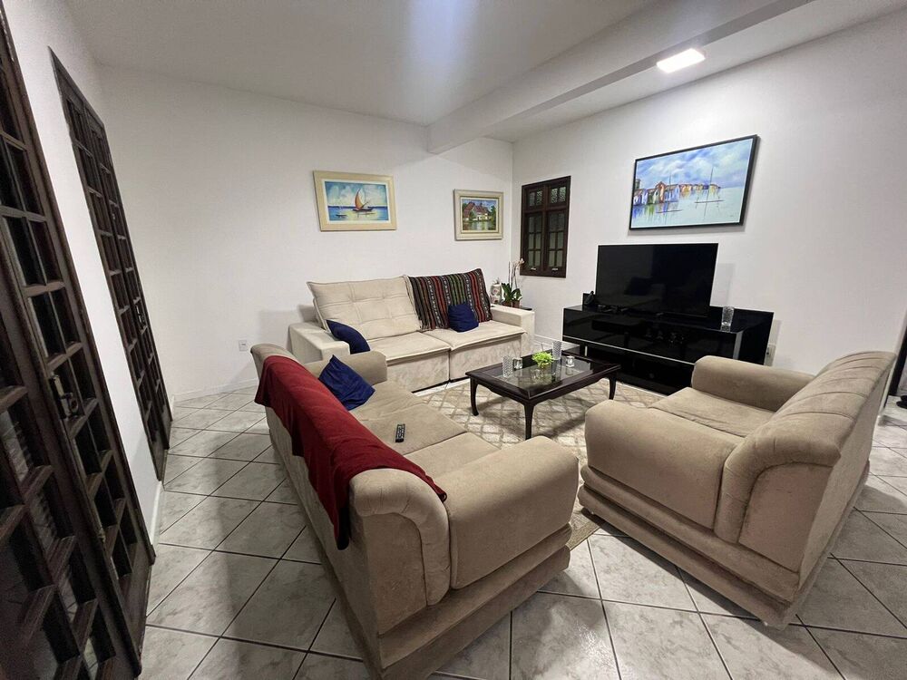 Casa, 4 quartos, 240 m² - Foto 2