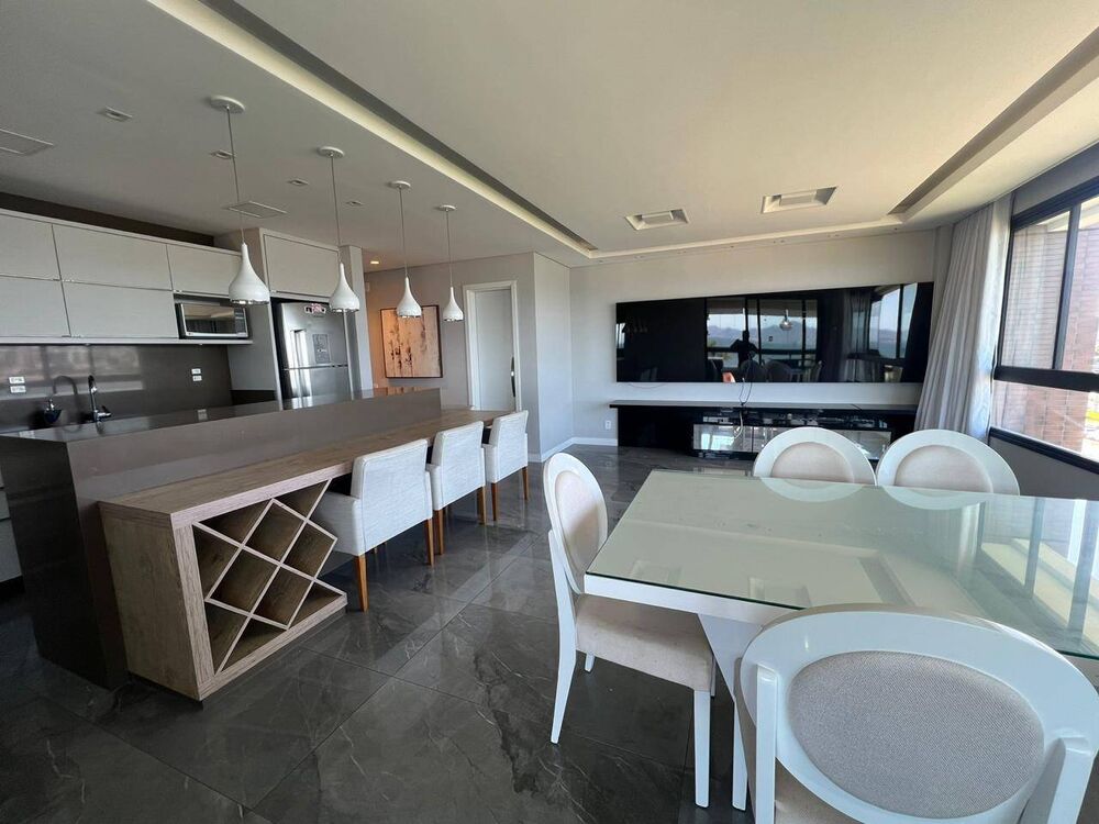 Apartamento à venda com 3 quartos, 150m² - Foto 8