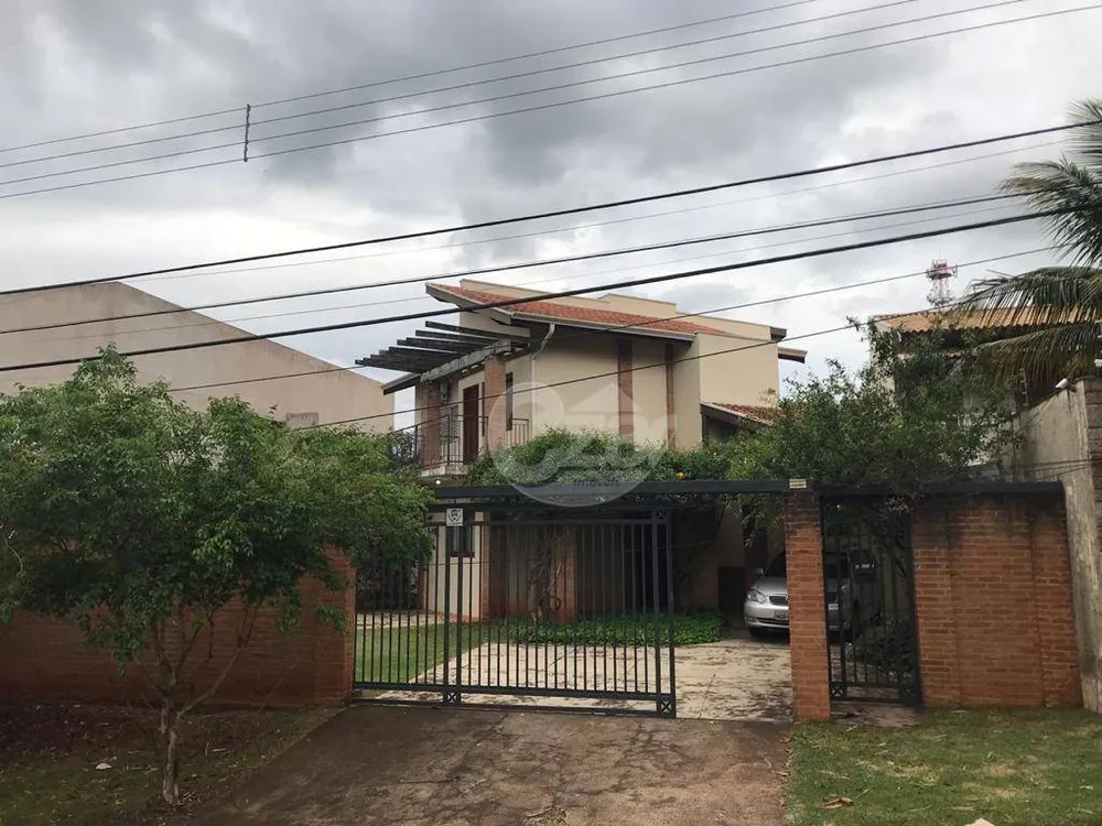 Casa, 4 quartos, 217 m² - Foto 1