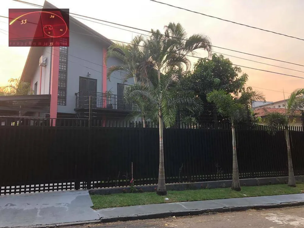 Casa, 3 quartos, 205 m² - Foto 1