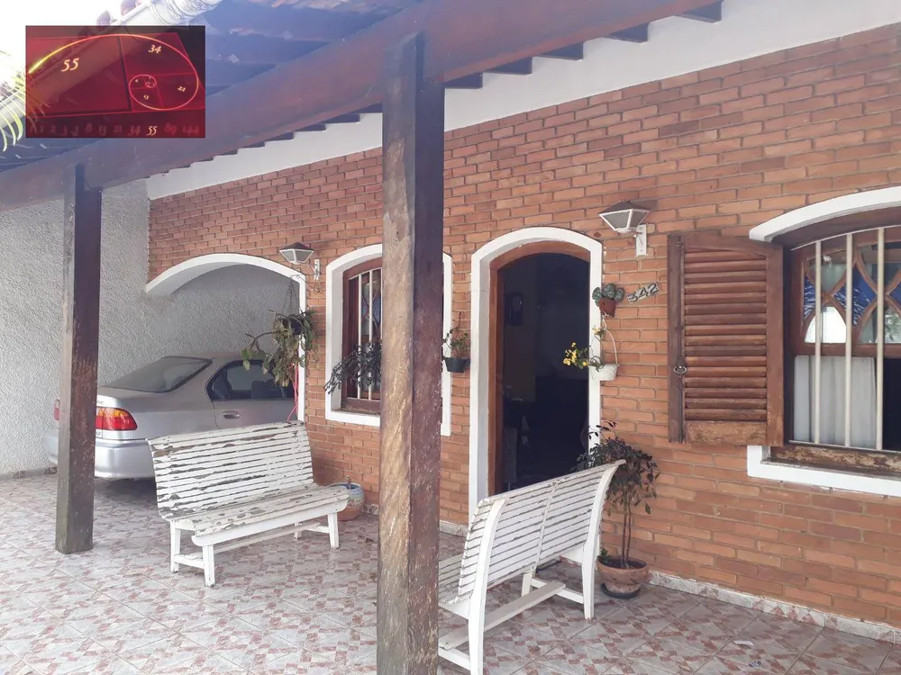 Casa, 3 quartos, 176 m² - Foto 1