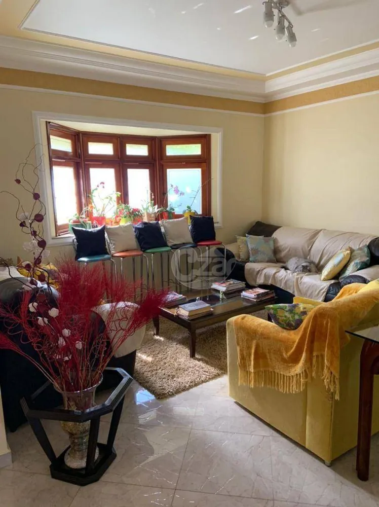 Casa, 3 quartos, 244 m² - Foto 2