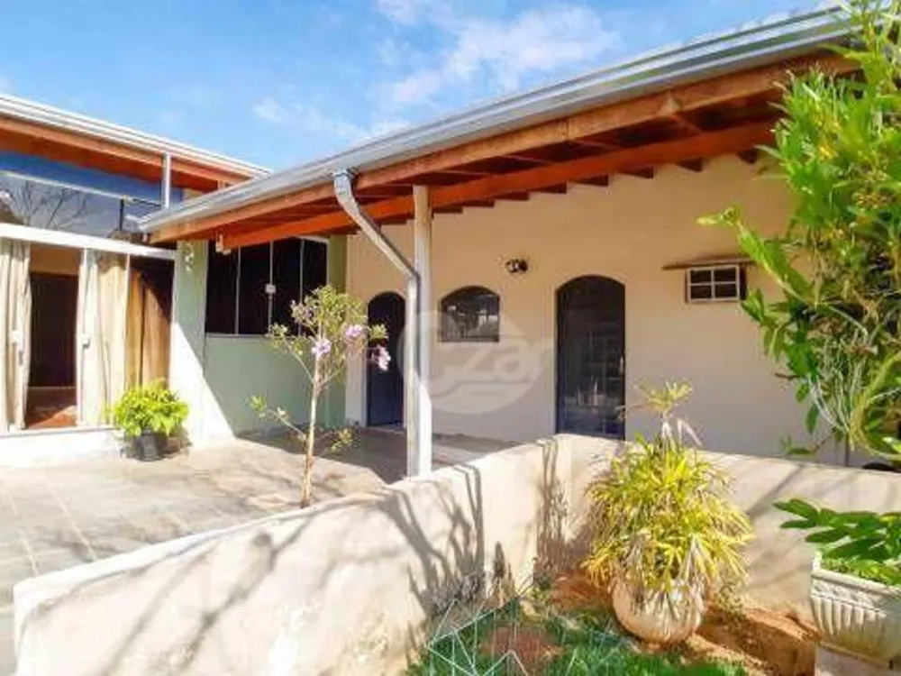Casa, 4 quartos, 194 m² - Foto 1