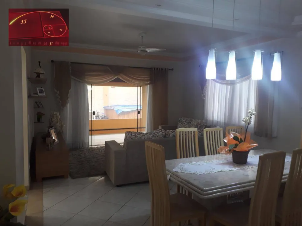 Casa, 3 quartos, 275 m² - Foto 4