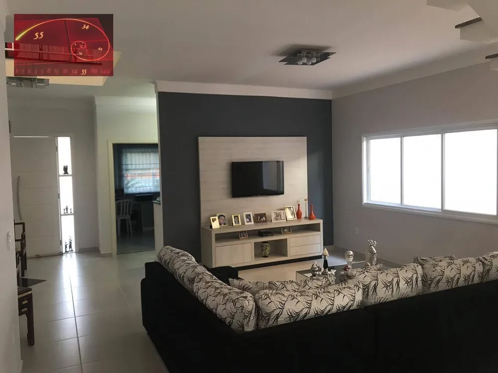 Casa, 4 quartos, 342 m² - Foto 3