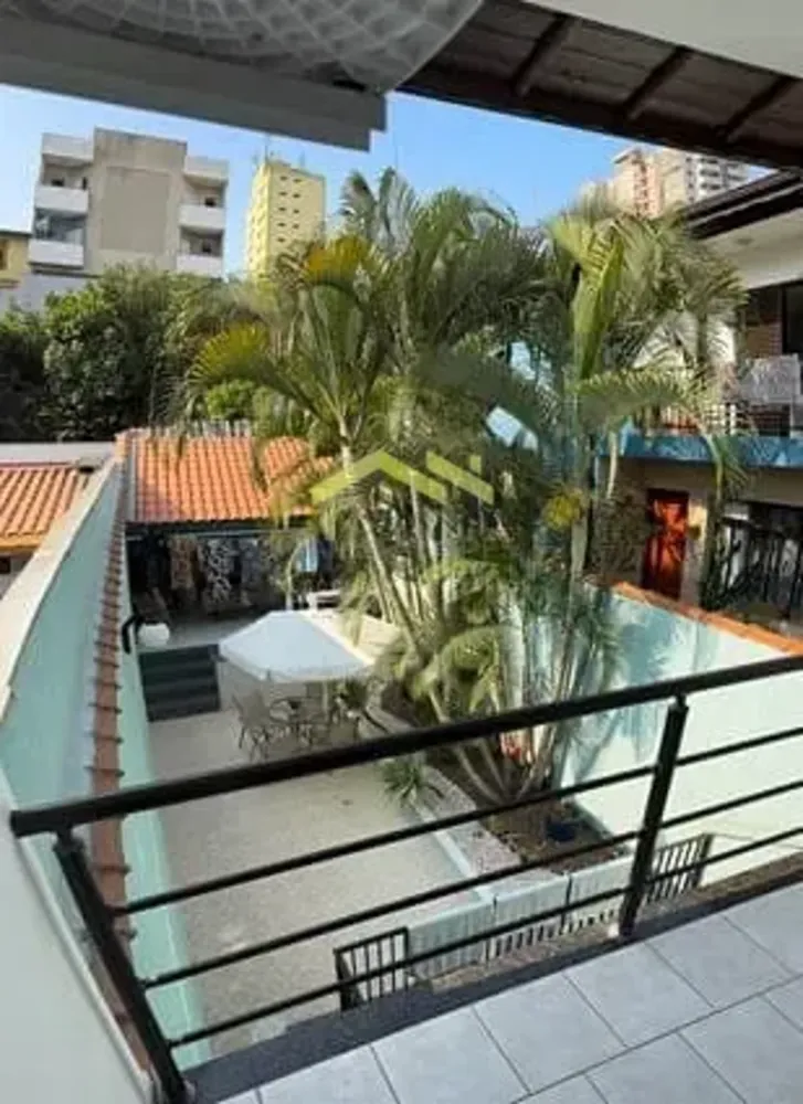 Sobrado, 3 quartos, 366 m² - Foto 1