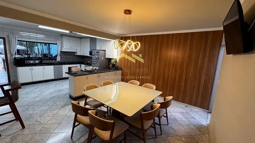 Sobrado, 3 quartos, 366 m² - Foto 1