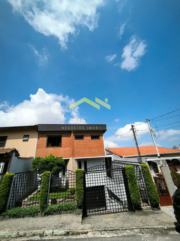 Sobrado, 3 quartos, 212 m² - Foto 1
