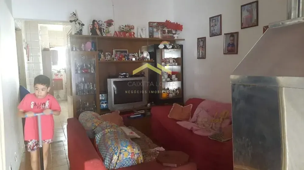 Casa, 3 quartos, 232 m² - Foto 2