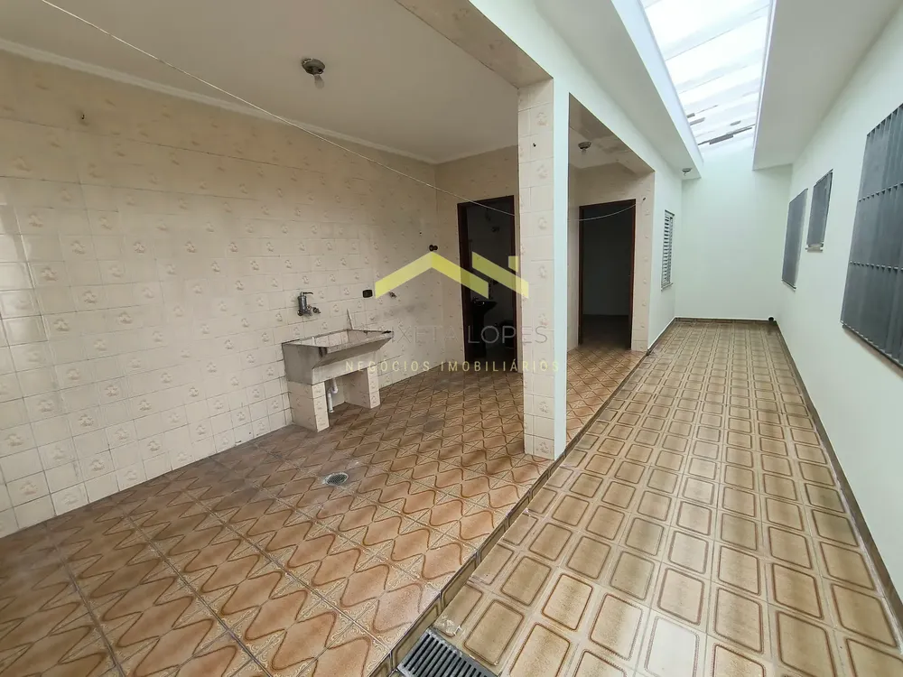 Sobrado, 3 quartos, 253 m² - Foto 2
