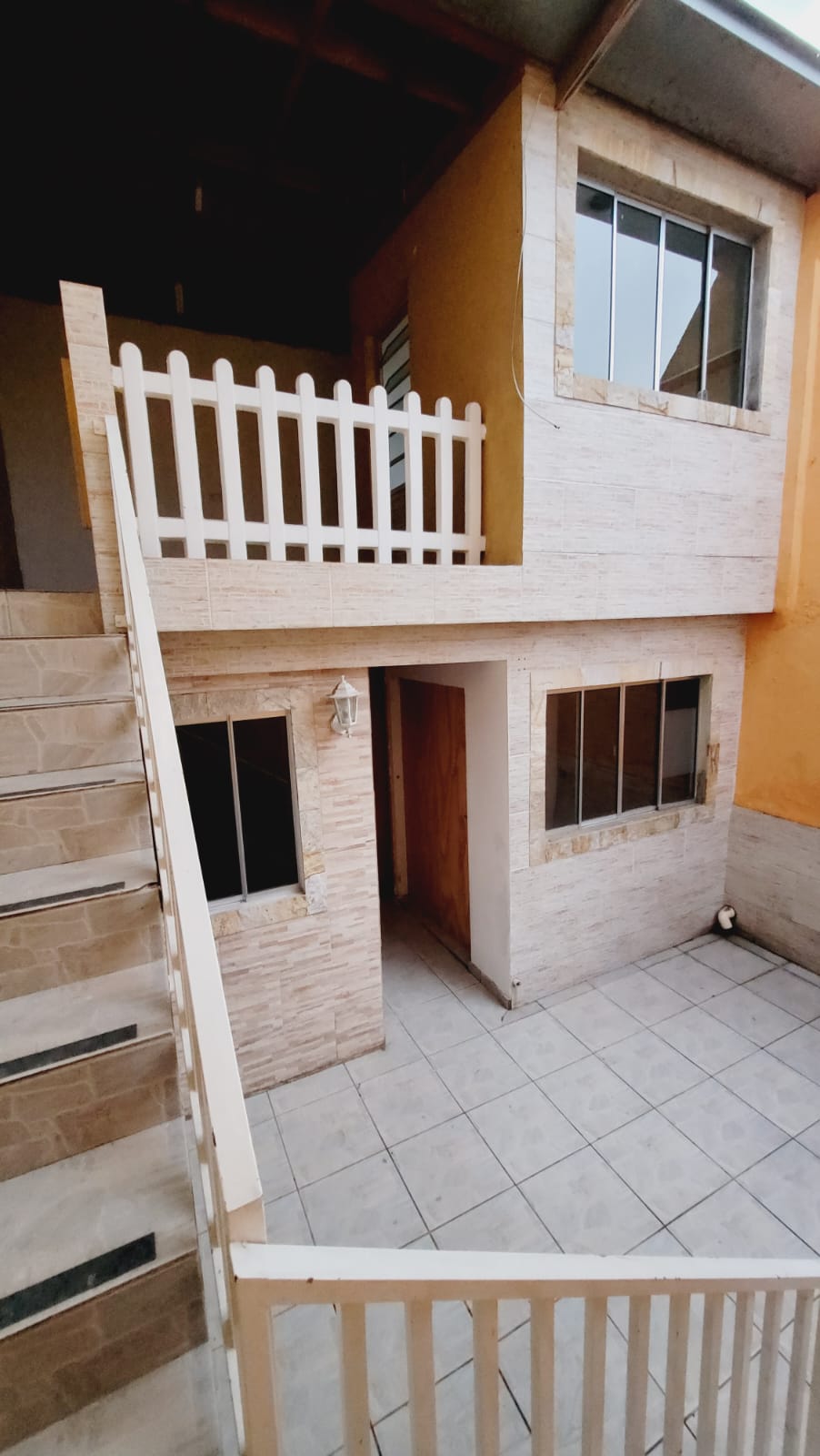 Casa à venda com 2 quartos, 138m² - Foto 4