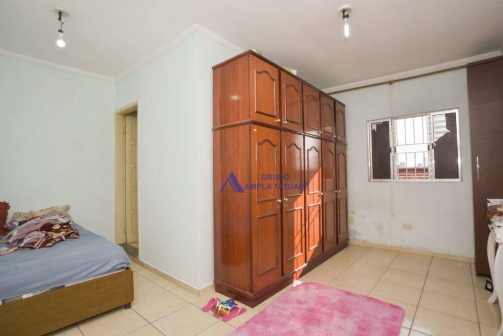 Sobrado, 3 quartos, 243 m² - Foto 1