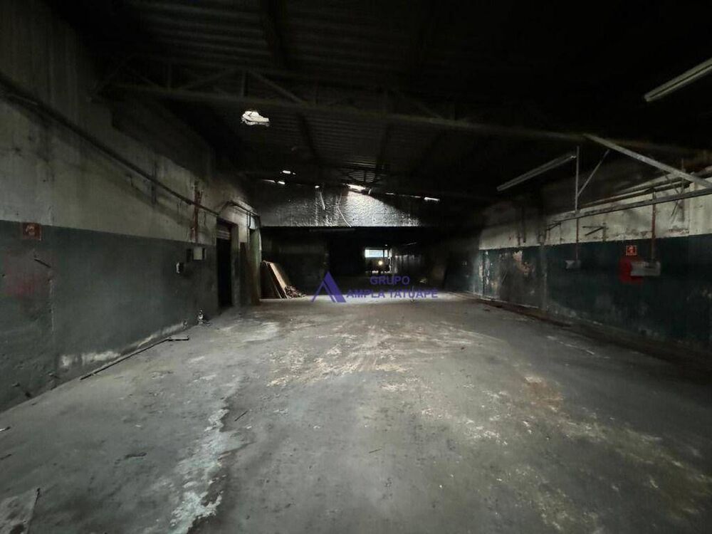Prédio Inteiro para alugar, 1000m² - Foto 2
