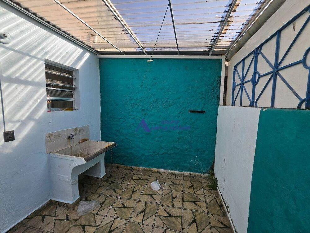 Casa à venda com 3 quartos, 305m² - Foto 7