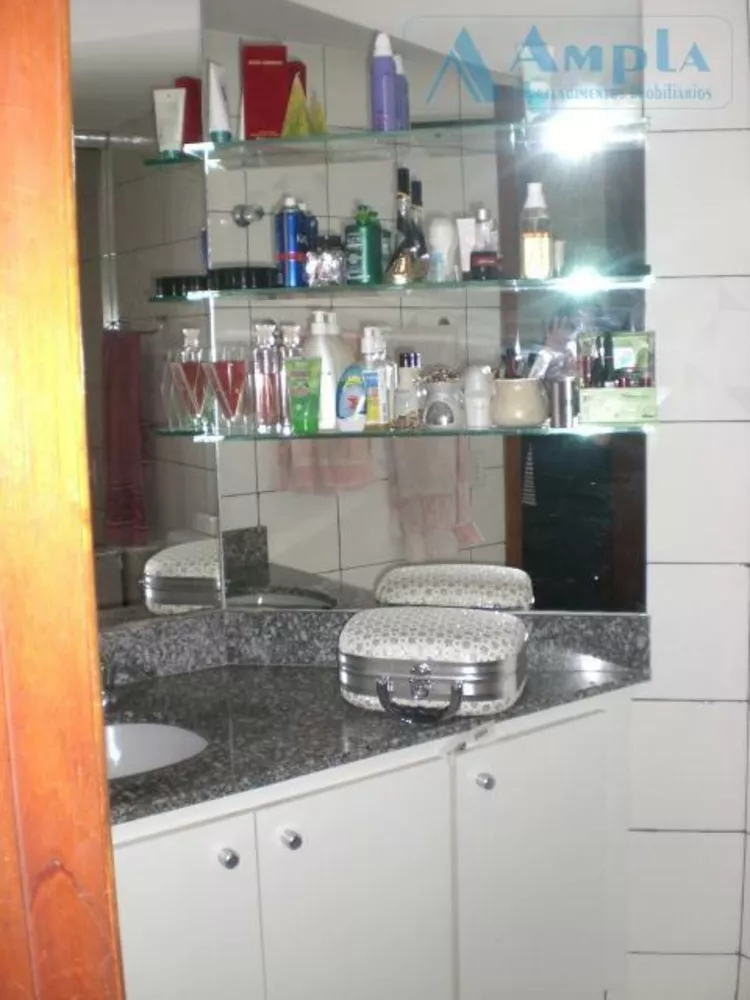 Apartamento à venda com 3 quartos, 130m² - Foto 13