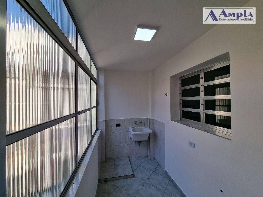 Apartamento para alugar com 2 quartos, 110m² - Foto 12