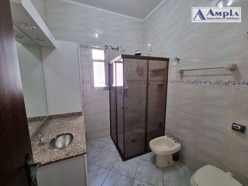Apartamento para alugar com 2 quartos, 110m² - Foto 4