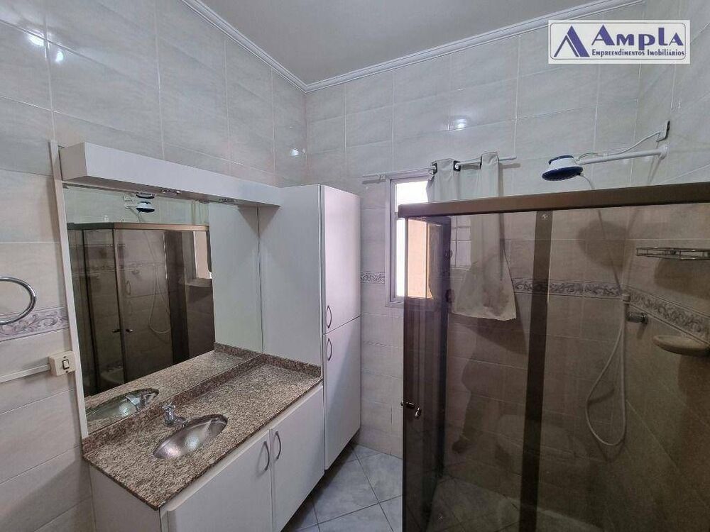 Apartamento para alugar com 2 quartos, 110m² - Foto 5