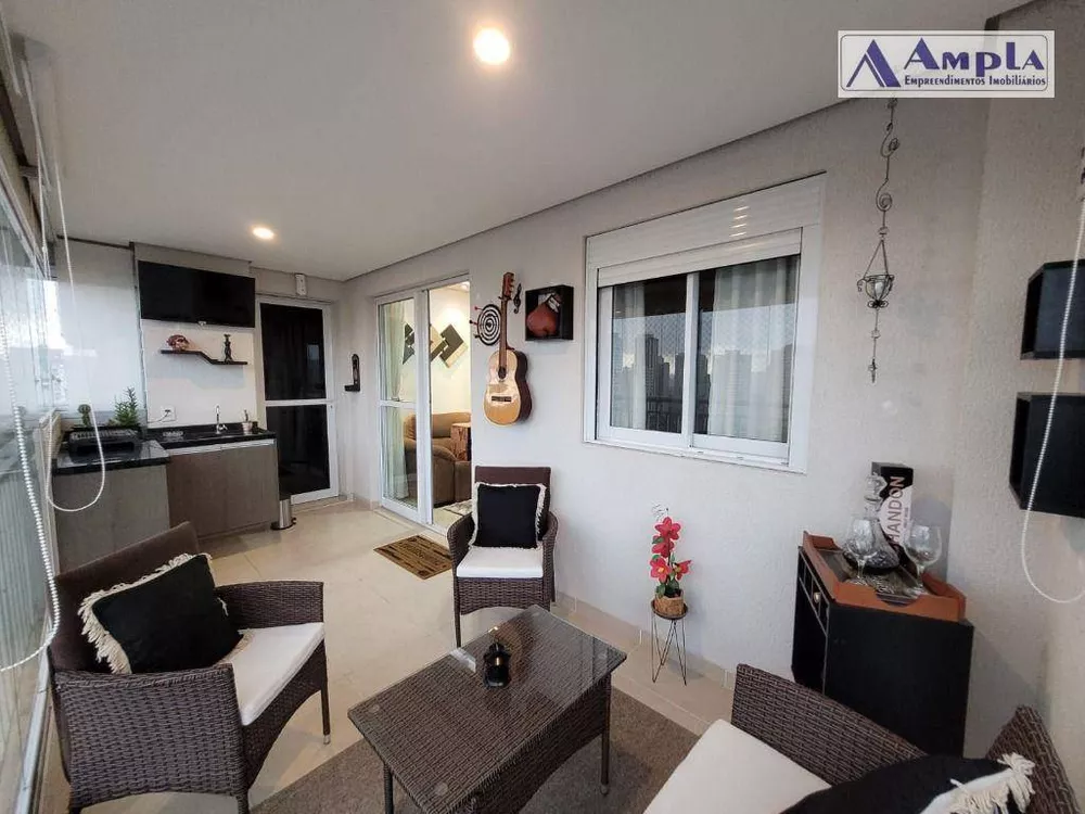 Apartamento à venda com 2 quartos, 63m² - Foto 1