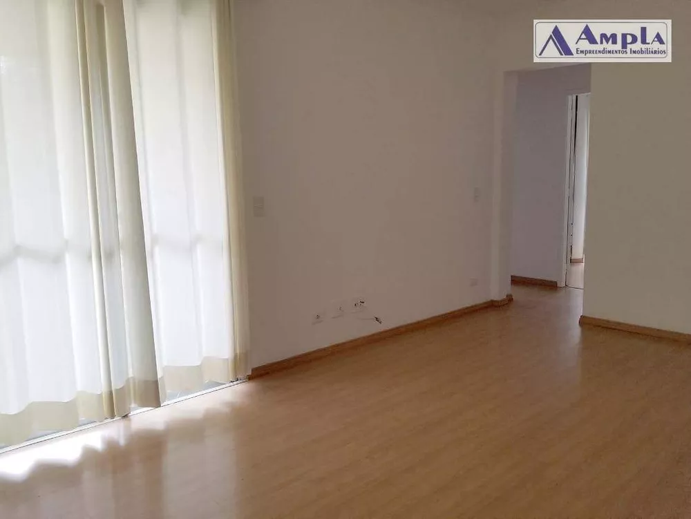 Apartamento à venda com 3 quartos, 70m² - Foto 1