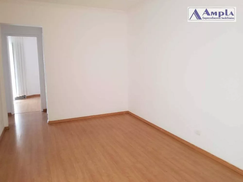 Apartamento à venda com 3 quartos, 70m² - Foto 4