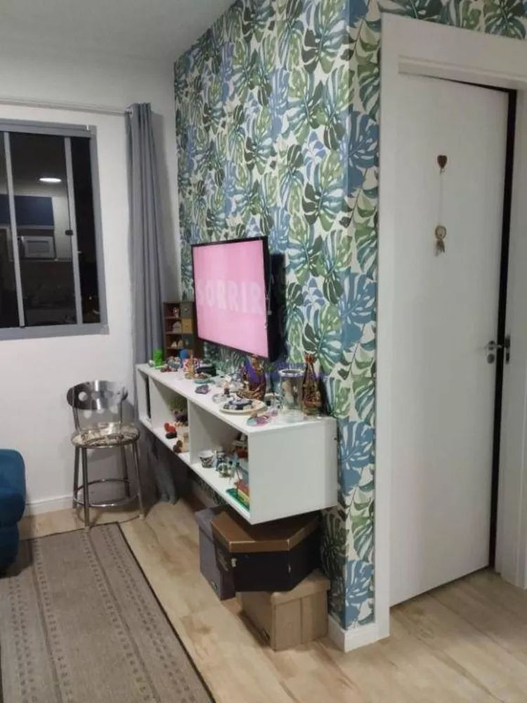 Apartamento à venda com 1 quarto, 35m² - Foto 2