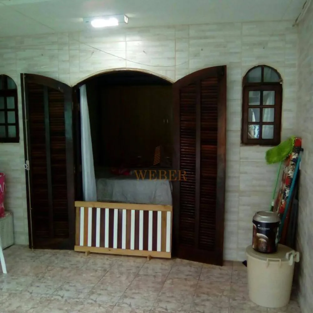 Sobrado, 3 quartos, 221 m² - Foto 2