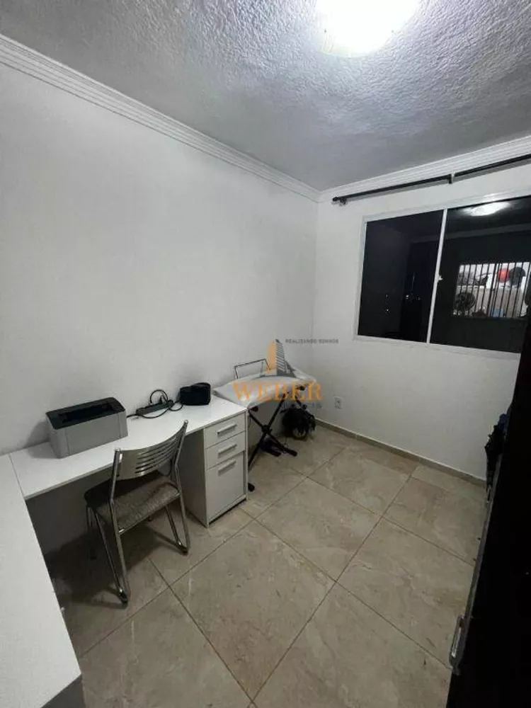 Apartamento à venda com 2 quartos, 44m² - Foto 2