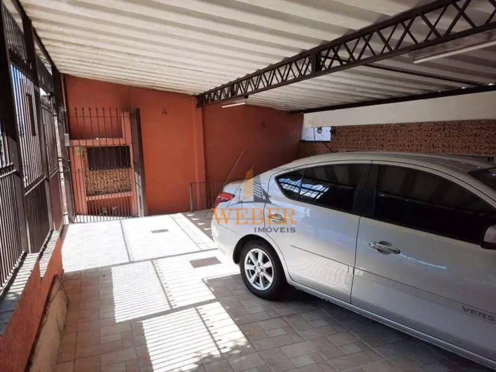 Casa à venda com 3 quartos, 308m² - Foto 2