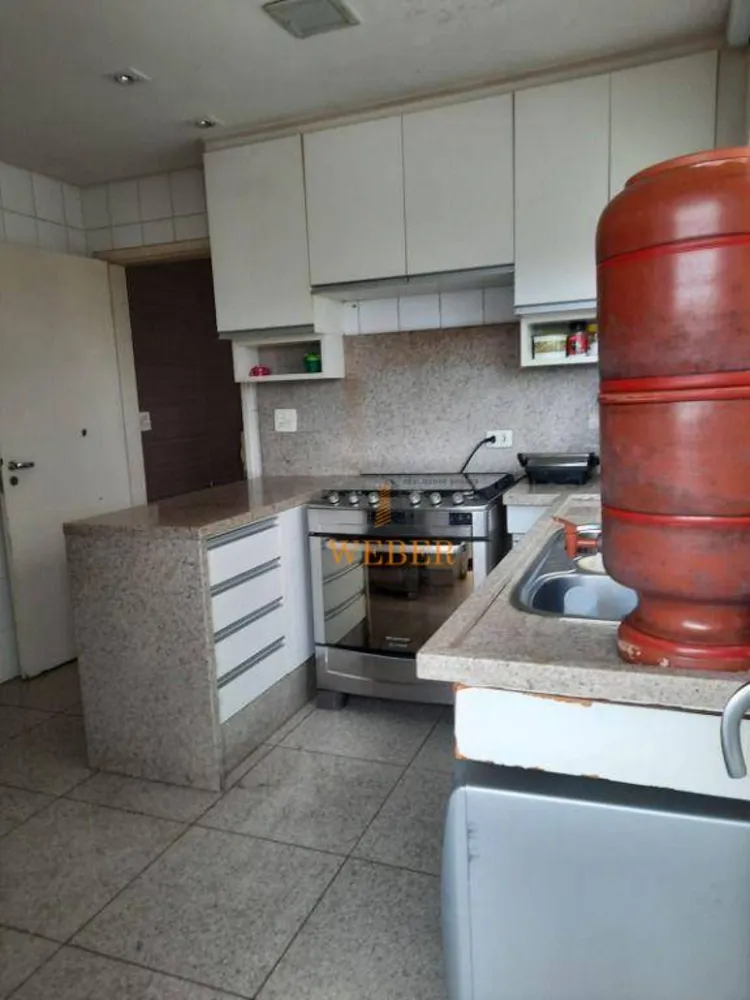 Casa, 3 quartos, 240 m² - Foto 8