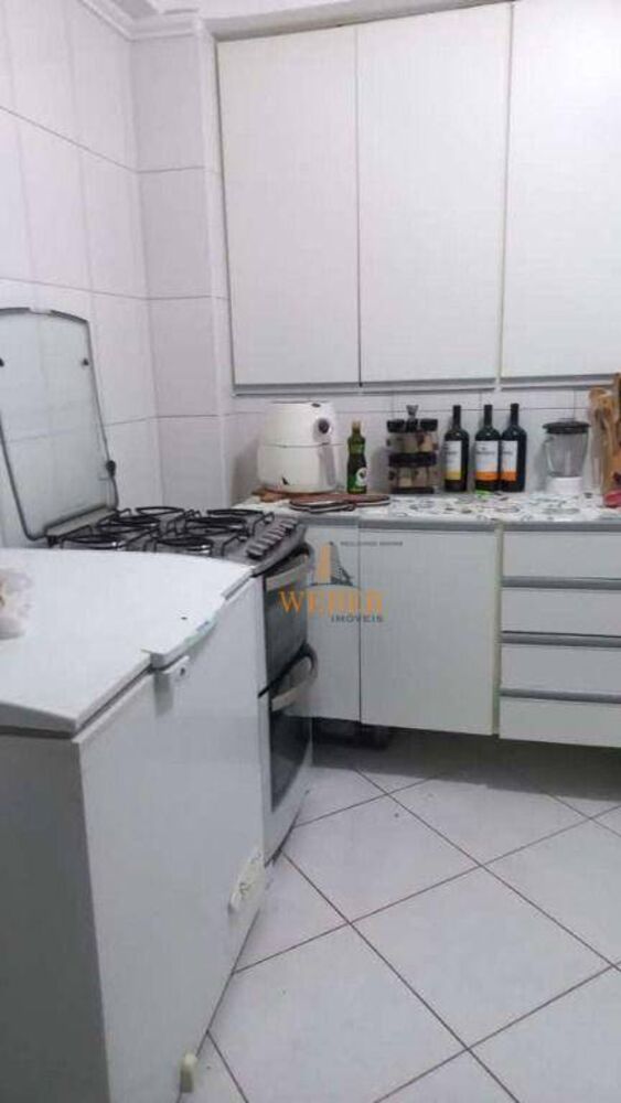 Sobrado à venda com 3 quartos, 120m² - Foto 4
