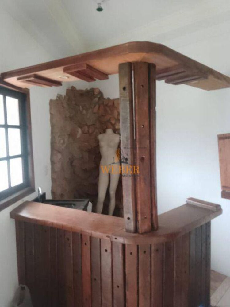 Casa à venda com 3 quartos, 270m² - Foto 3