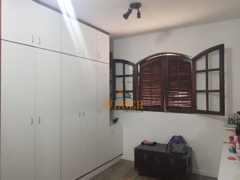 Casa, 4 quartos, 250 m² - Foto 8