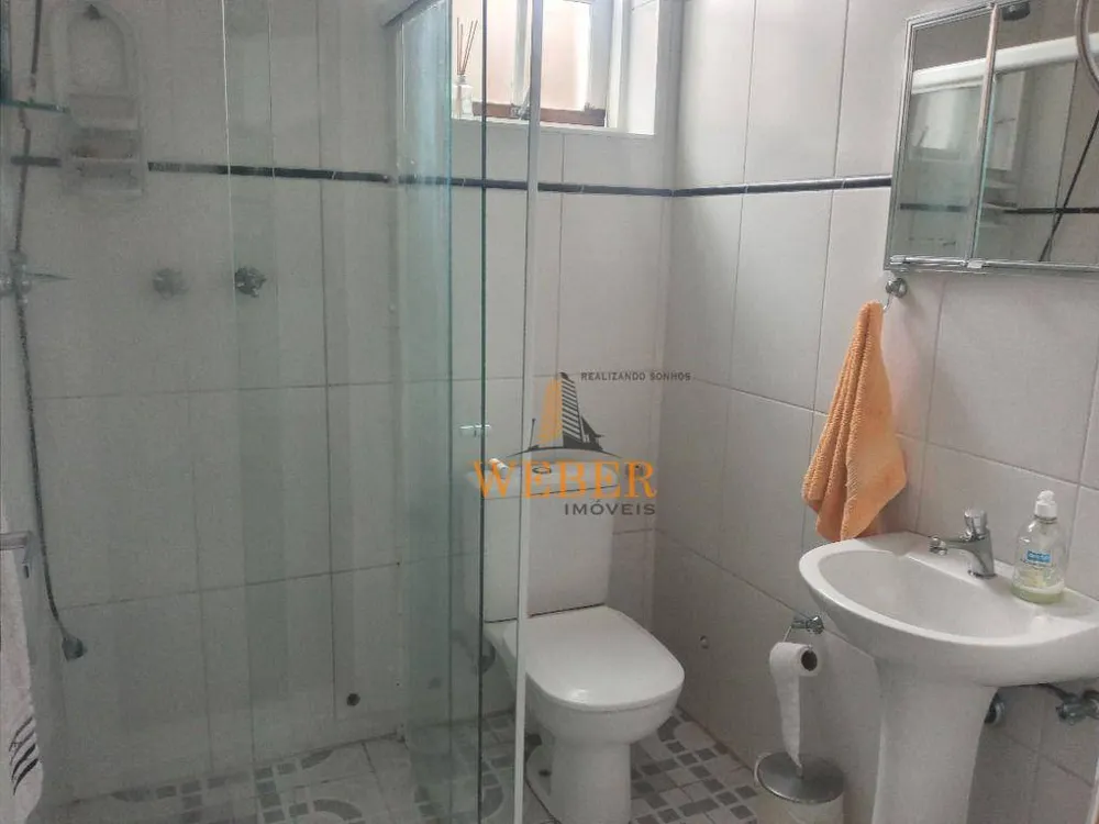Casa, 4 quartos, 250 m² - Foto 13