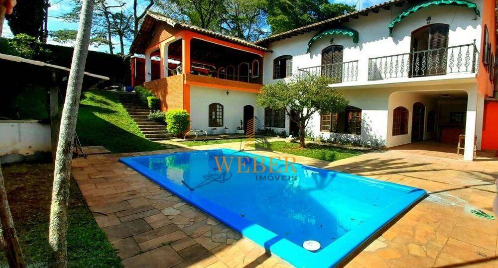 Casa à venda com 5 quartos, 450m² - Foto 1
